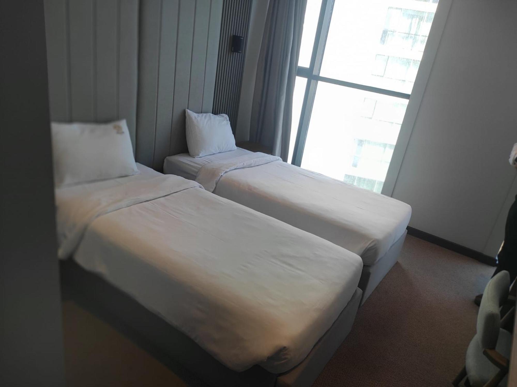 Sherlock Homes Hotels — Photos 1